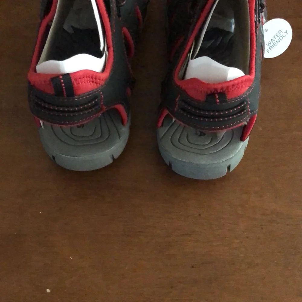 Closed toe red and black water friendly shoes sandals gender neutral